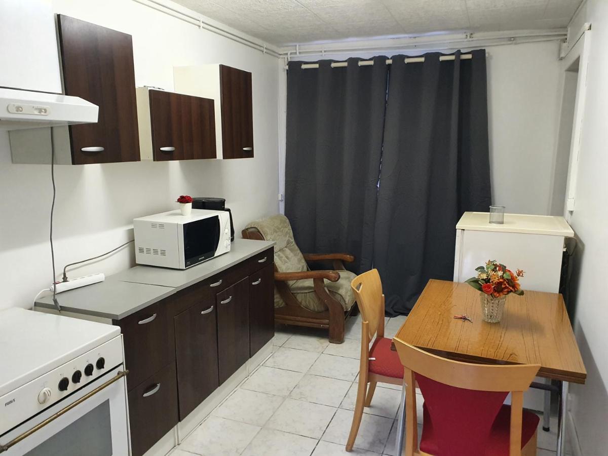 בה-לה-בה Appartement F1 Rez De Chausser Bg N°2 מראה חיצוני תמונה